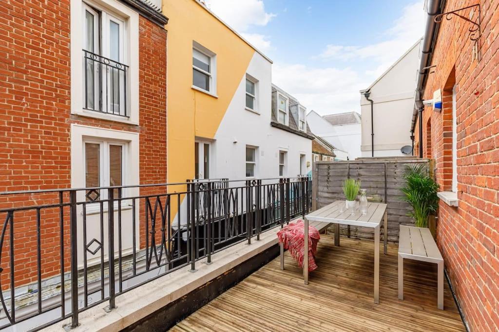 Апартаменты Birch South Lanes - Super 2 Bed Duplex With South Terrace Брайтонн Экстерьер фото